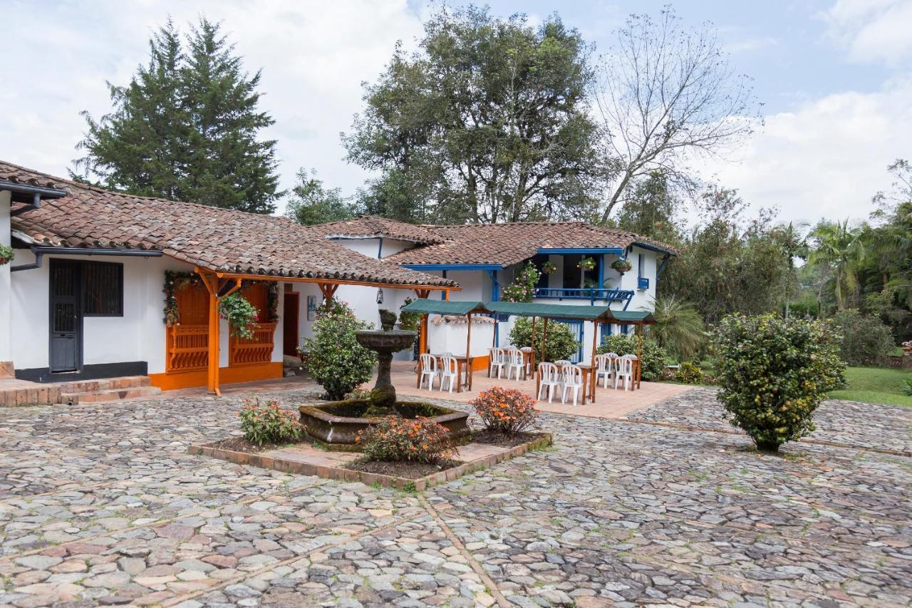 Club Campestre Hacienda Fizebad Hotel El Retiro  Exterior photo